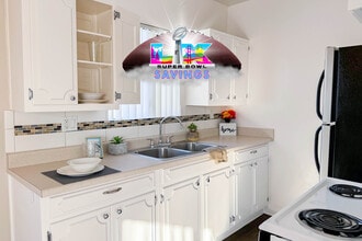 2 BR , 1 BA - Kitchen - Petrol East