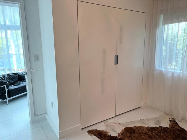 Building Photo - 401 Jefferson Ave