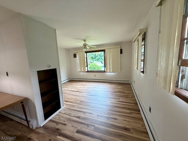 Building Photo - 5 Mulberry Ln