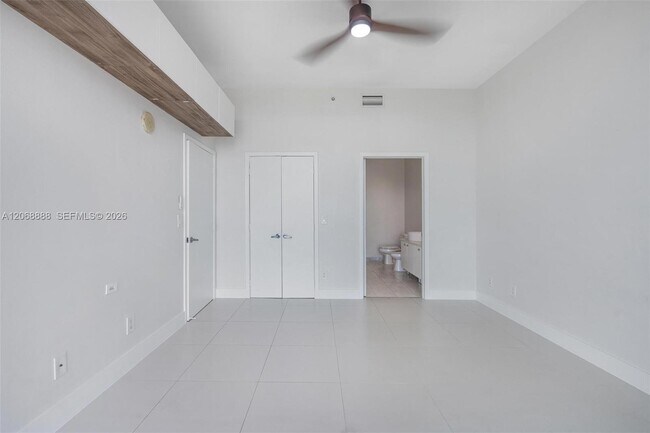Building Photo - 888 Biscayne Blvd