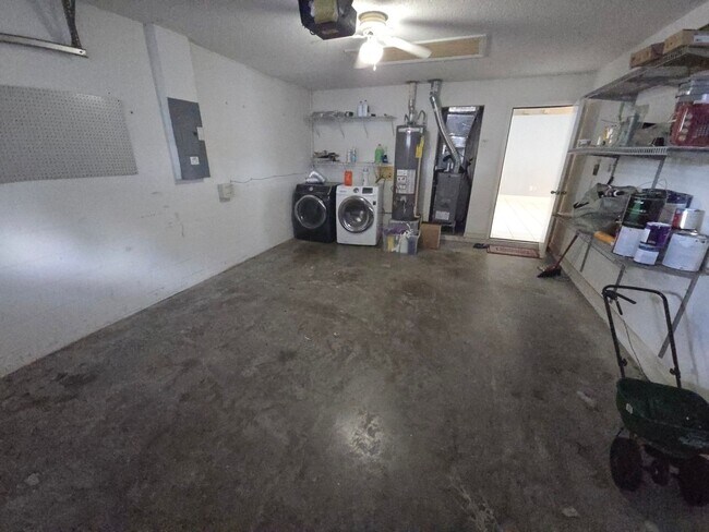 Building Photo - 3/2 Home in Valrico