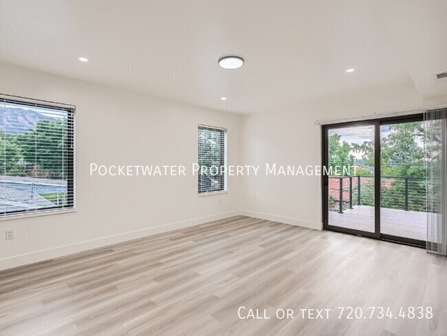 Building Photo - 3595 Darley Ave