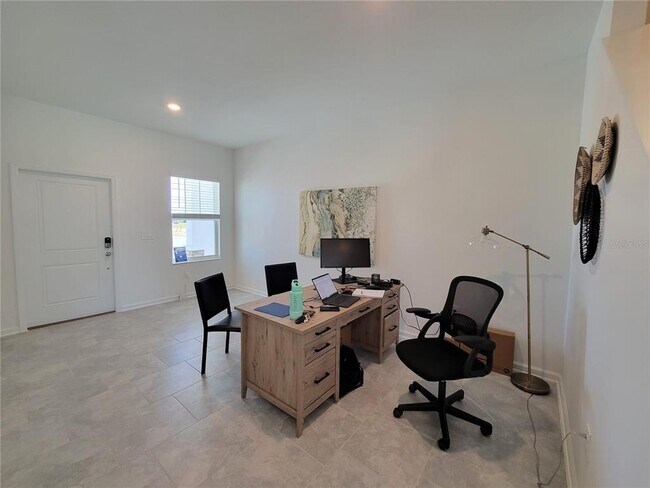 Building Photo - 2881 Pierr St