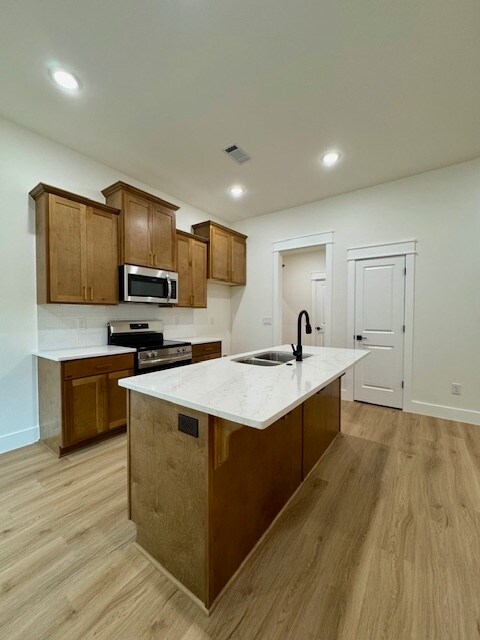 Building Photo - 38 Woodbridge Dr