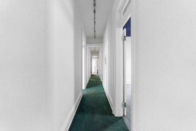 Building Photo - Huge Brick House in Victorian Village/Short North, Beautiful Woodwork 3 Car Garage and Swimming pool