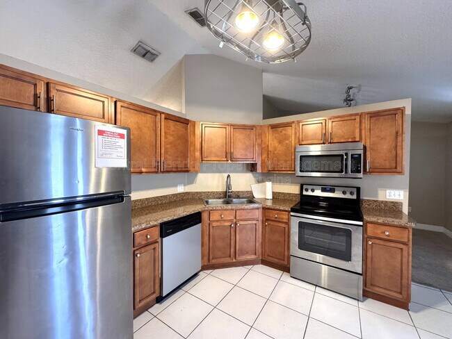 Building Photo - 820 Briargrove Ave