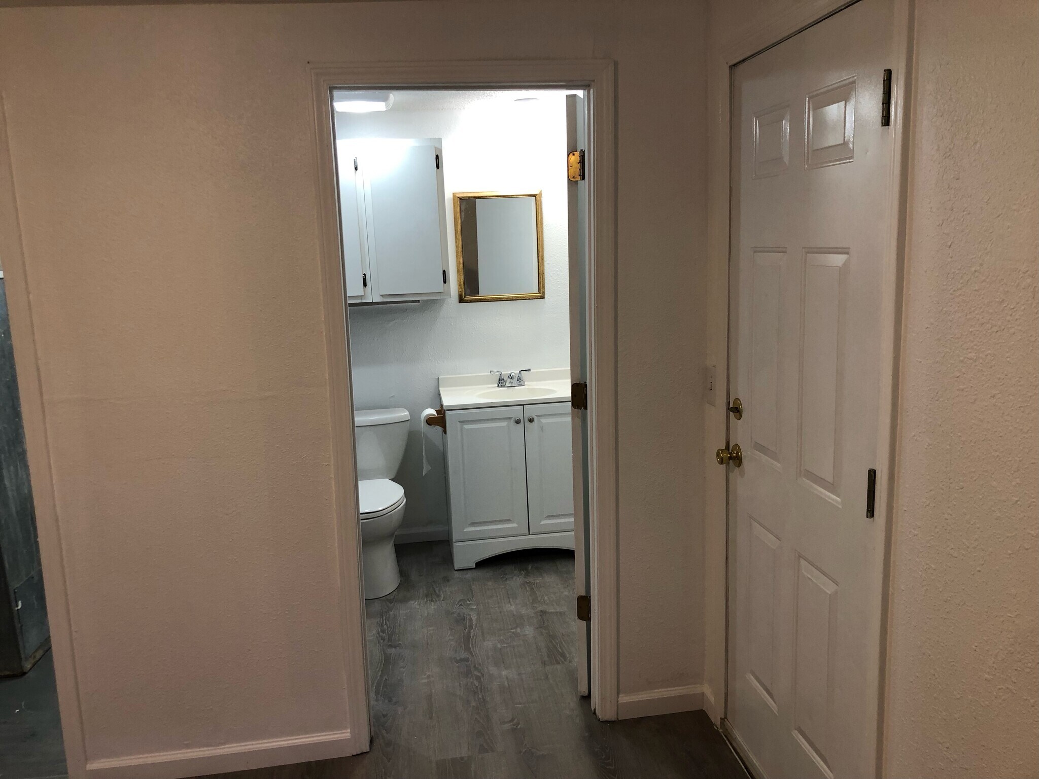 Building Photo - 5206 Chippendale Ln