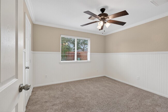 Building Photo - 10103 Sweet Willow Ln