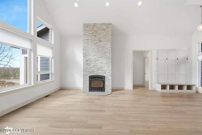 Building Photo - 7064 E Tumnus Cir