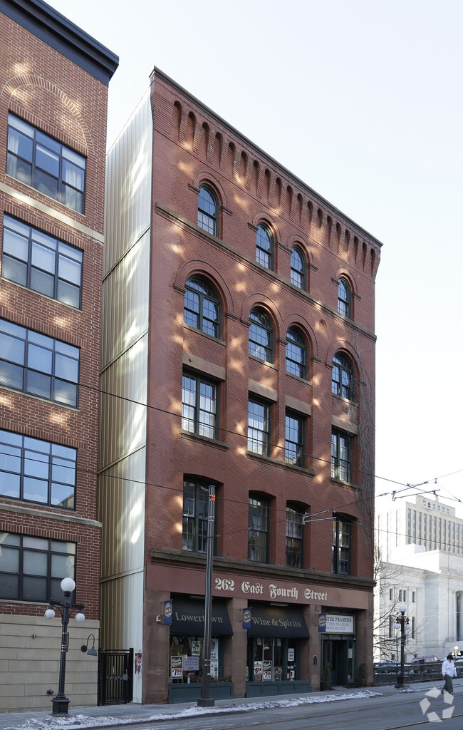 Building Photo - Hackett Block