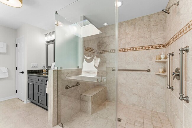 Building Photo - 3837 Fox Run