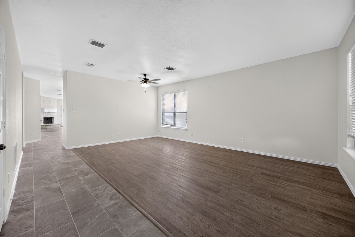 Building Photo - 1521 Stanford Dr