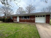 Building Photo - COMING IN SEPTEMBER! Southside of Fort Smi...