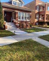 Building Photo - 8027 S Kimbark Ave