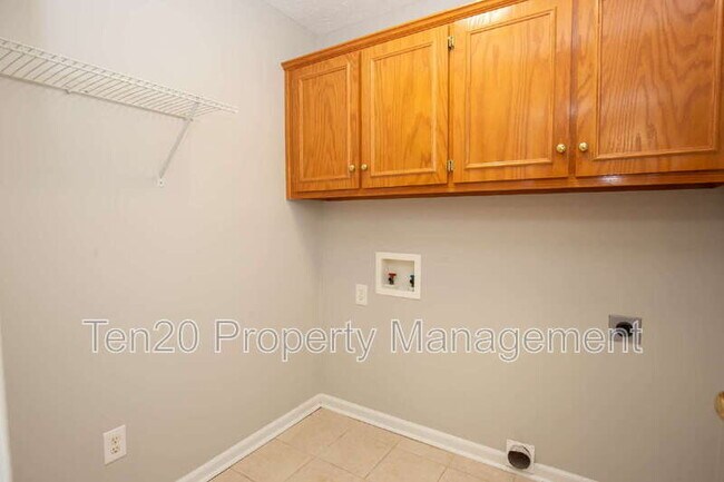 Building Photo - 59 Walnut Ct