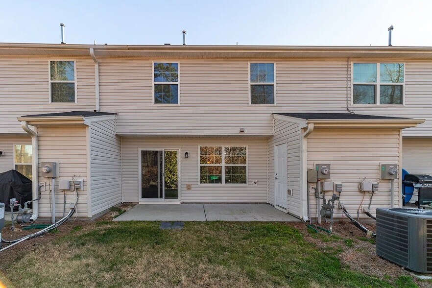 Building Photo - 3859 Copperfield Ct