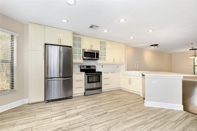 Building Photo - 7711 Sugar Bend Dr