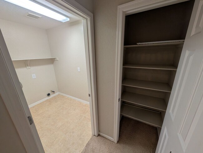 Building Photo - 11908 Orense Dr