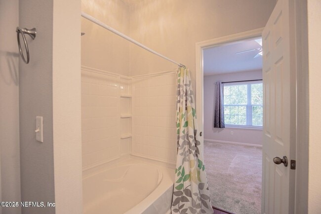 Building Photo - 721 Crystal Way