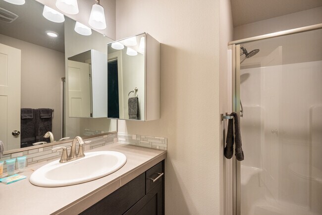 Building Photo - 8899 SW Elena Ln