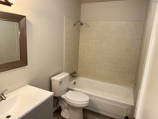 Building Photo - 4205 York St