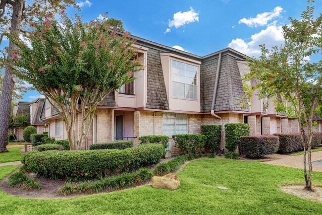 Building Photo - 12633 Memorial Dr