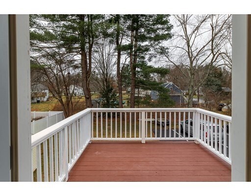 Building Photo - 1640 Bridge St