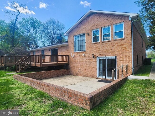 Building Photo - 5419 Sargent Rd