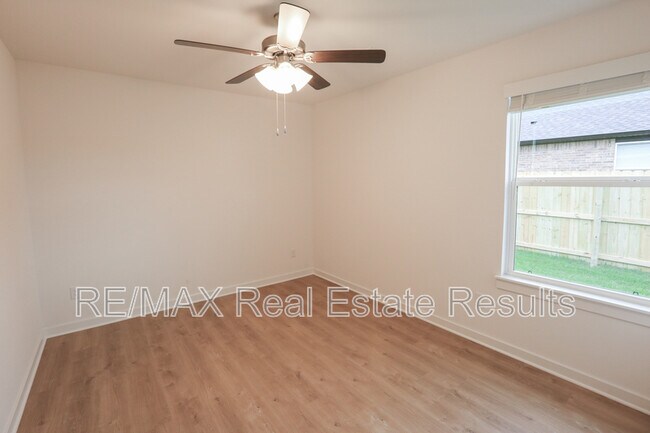 Building Photo - 203 Collie Ave