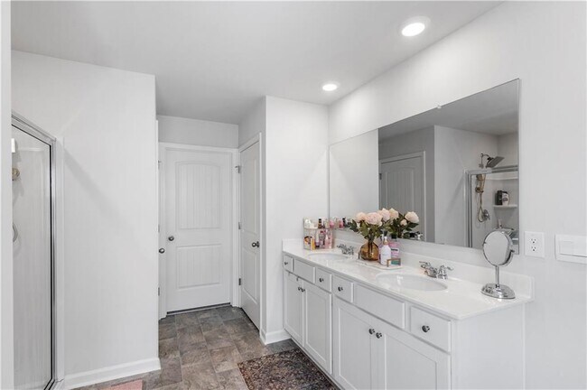 Building Photo - 381 Stoneybrook Dr