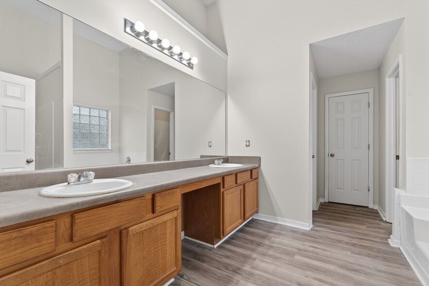 Building Photo - 5040 Estonian Dr