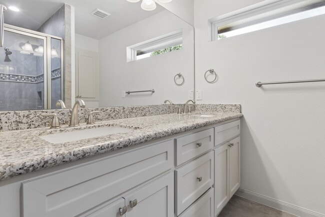 Building Photo - 6022 Beaudry Dr