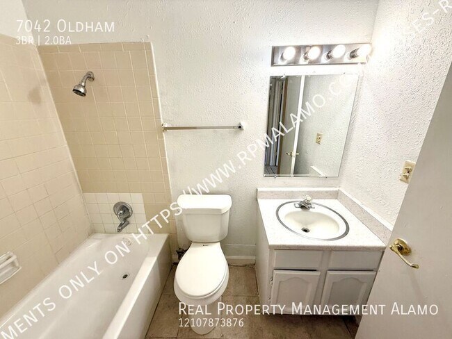 Building Photo - 7042 Oldham-