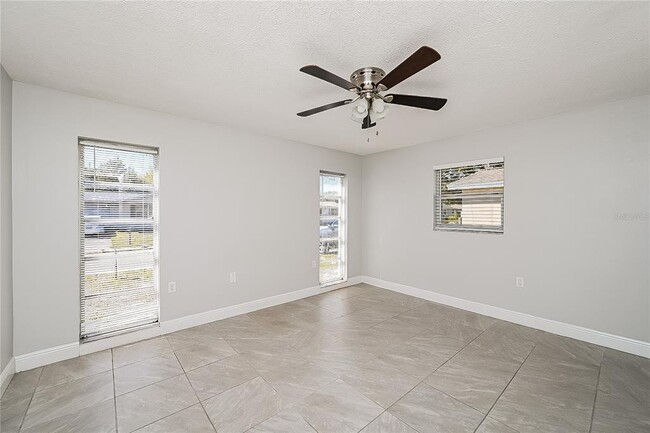 Building Photo - 9824 Richwood Ln