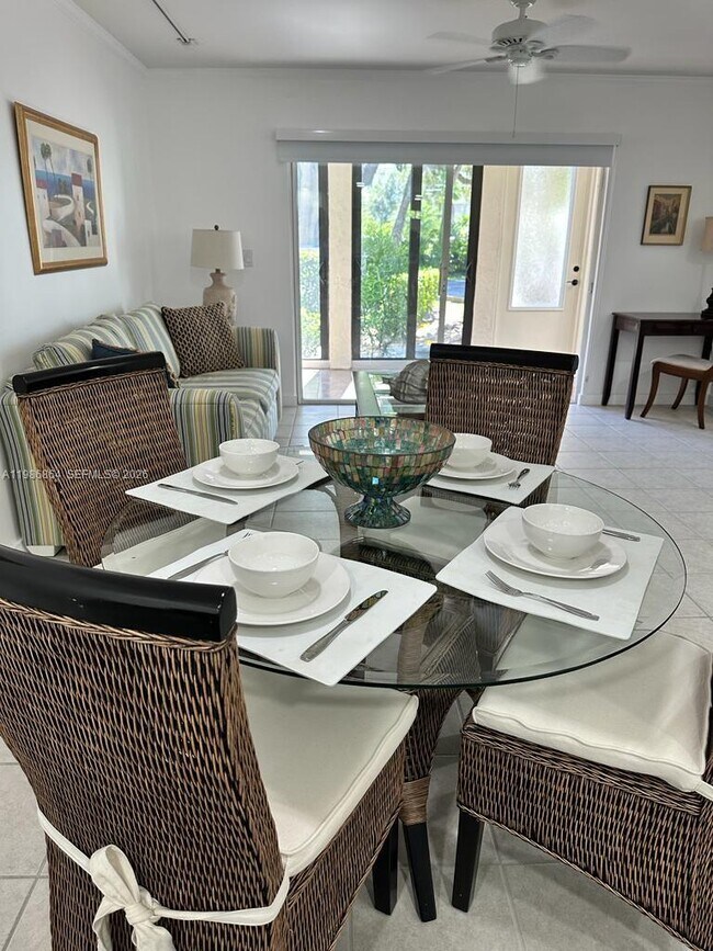 Building Photo - 4150 Jimmy Buffett Mem Hwy