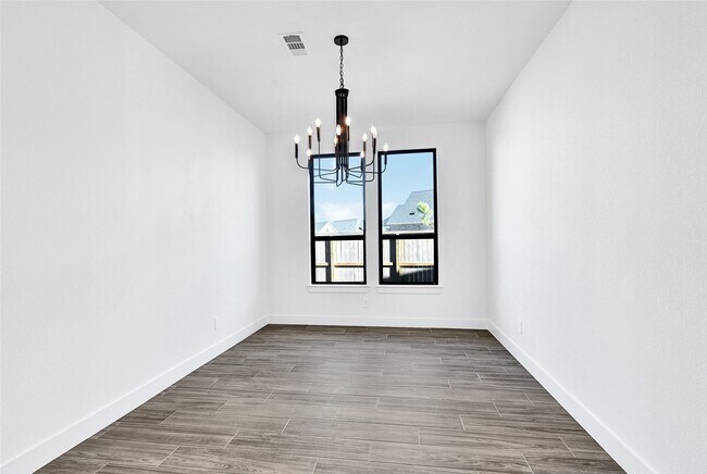 Building Photo - 31003 Vintage Crk Ln