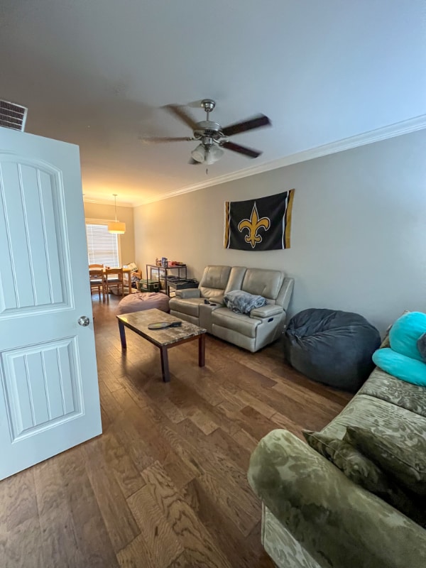 Building Photo - 412 Walker Cir