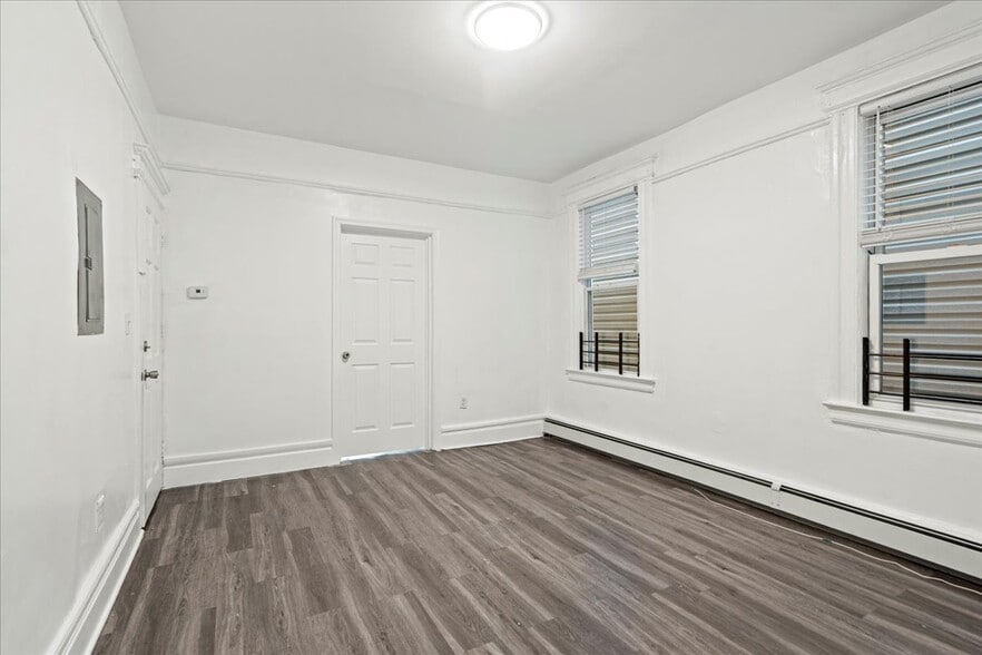 Building Photo - 871 S 19th St