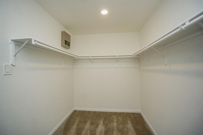 Building Photo - 4615 Sabine Creek Way