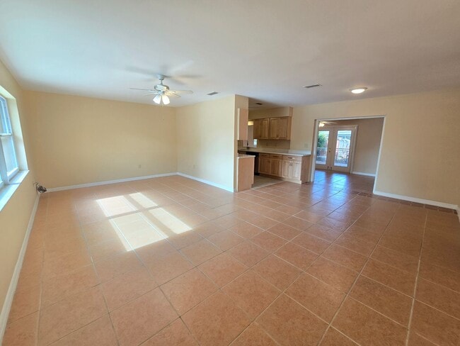 Building Photo - 3125 Irving St