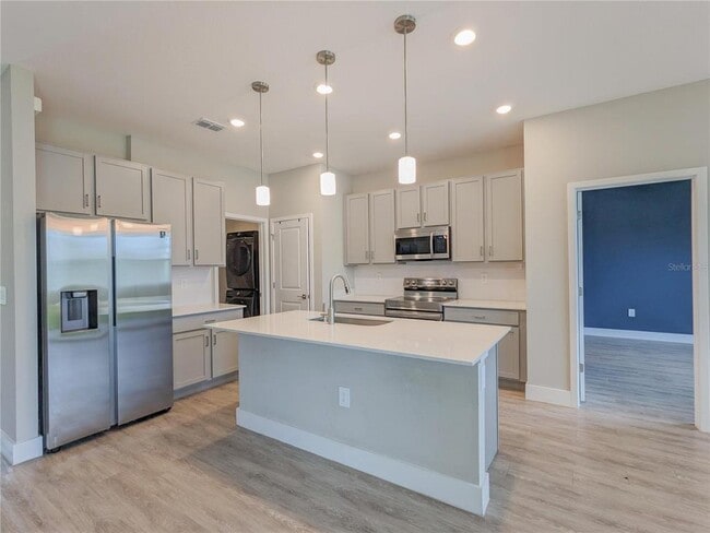 Building Photo - 7295 Minardi St