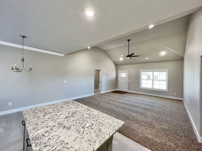 Building Photo - Single-Family Home- Desirable Cedarwood Plan