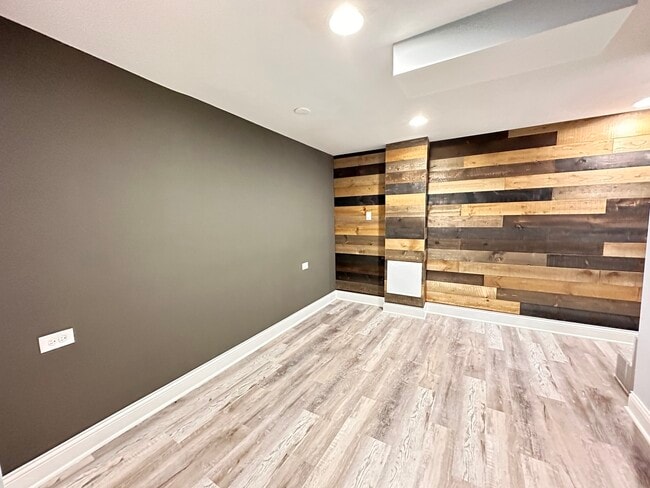 Building Photo - 9318 S Aberdeen St