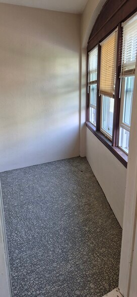 Enclosed Porch - 155 Akron St