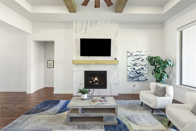 Building Photo - 299 Peakside Cir