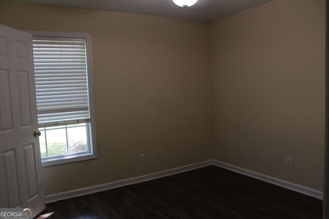 Building Photo - 103 Lindsay Ct