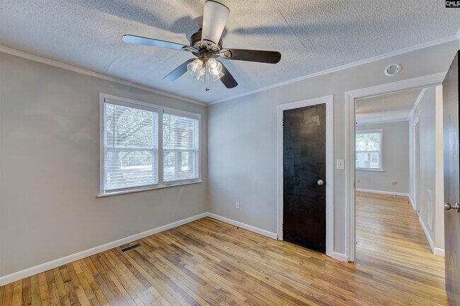 Building Photo - 3819 Prentice Ave