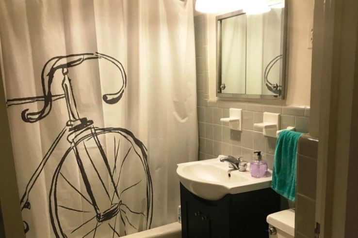 Updated bathroom - 10500 Rockville Pike