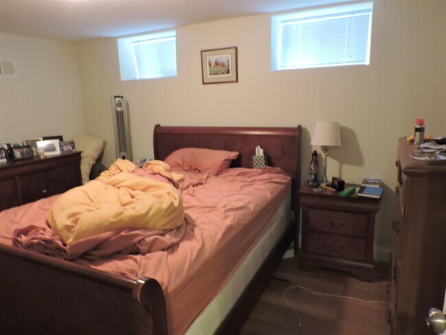 Building Photo - 7 Marney St