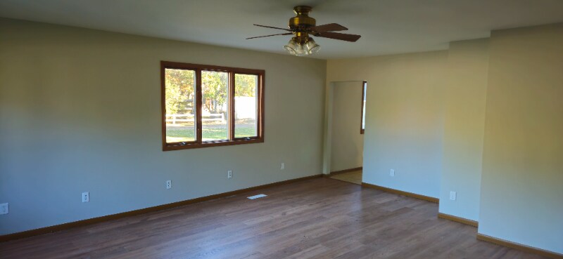 Building Photo - 1105 Eddy Ln